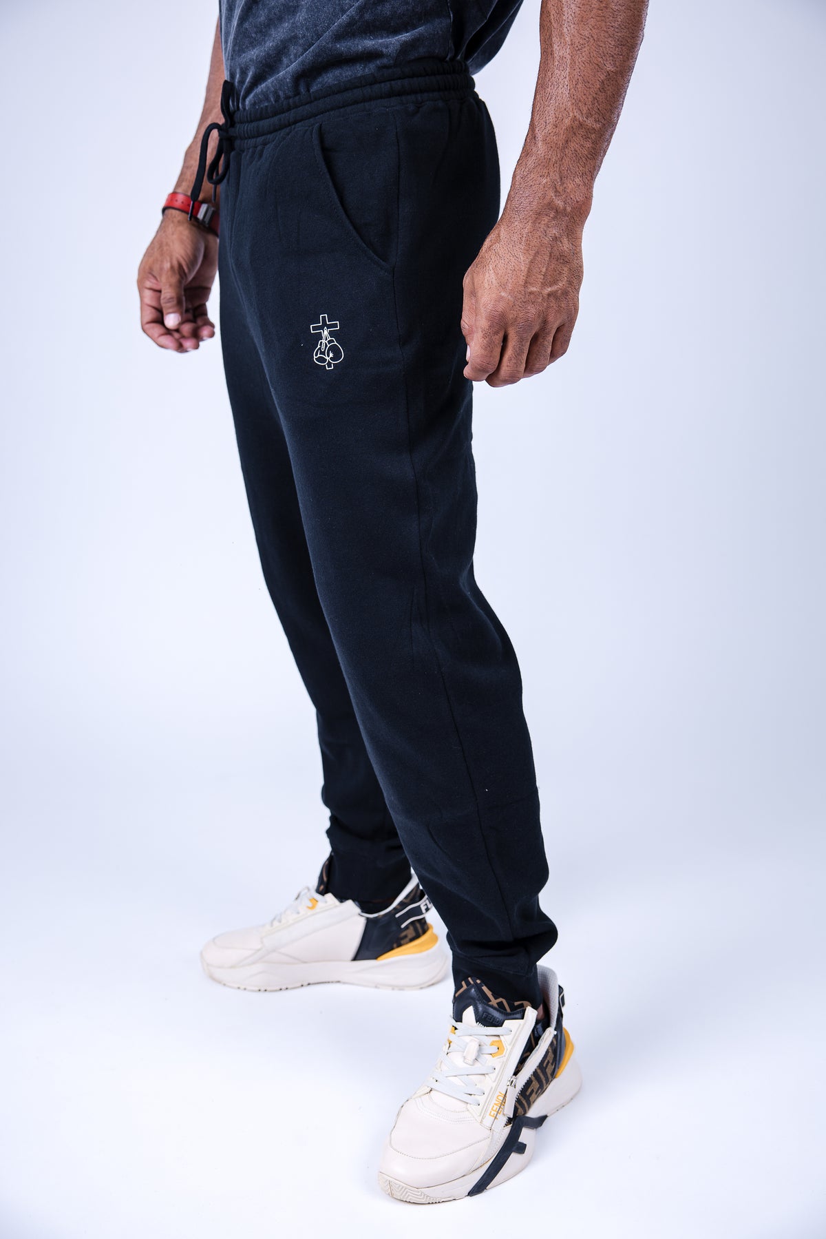 Victory on the cross jogger
